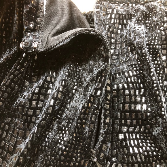 Janine Embellished Skirt Size Small - Picture 12 of 13